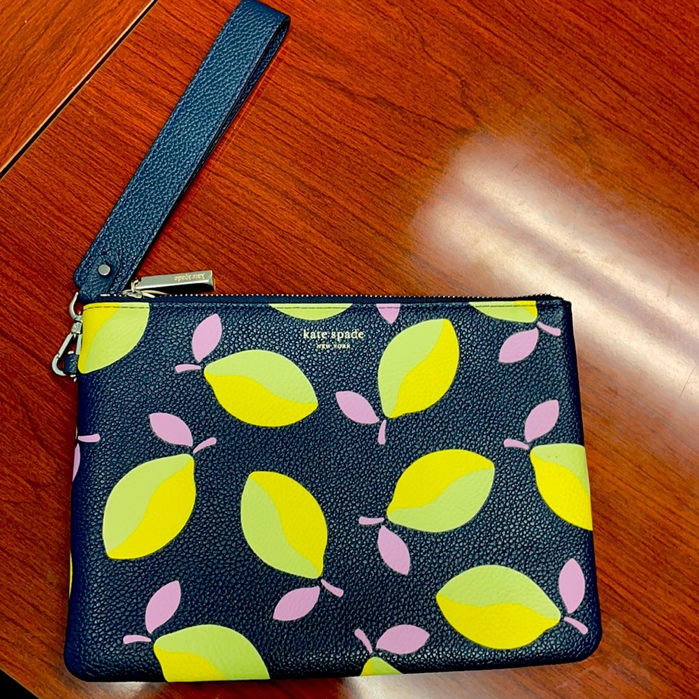 Kate Spade lemon 🍋 large wristlet clutch